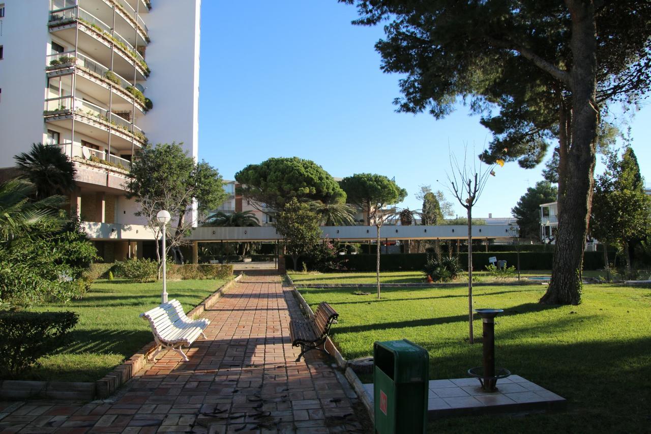 Apartamento La Torre กัมบริลส์ ภายนอก รูปภาพ