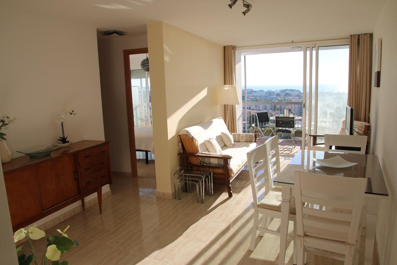 Apartamento La Torre กัมบริลส์ ภายนอก รูปภาพ